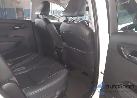 2023 Toyota Highlander Xle z USA, uszkodzony, nr VIN 5TDKDRBH9PS039746